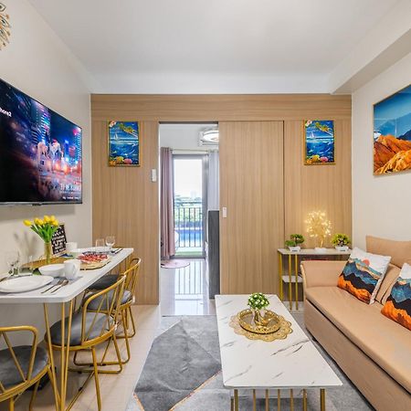 2 Side-By-Side P00L Front Condos, 6 Beds, 2 Cr, 2 Kitchen For 10 Guests At Moa Manila Bagian luar foto