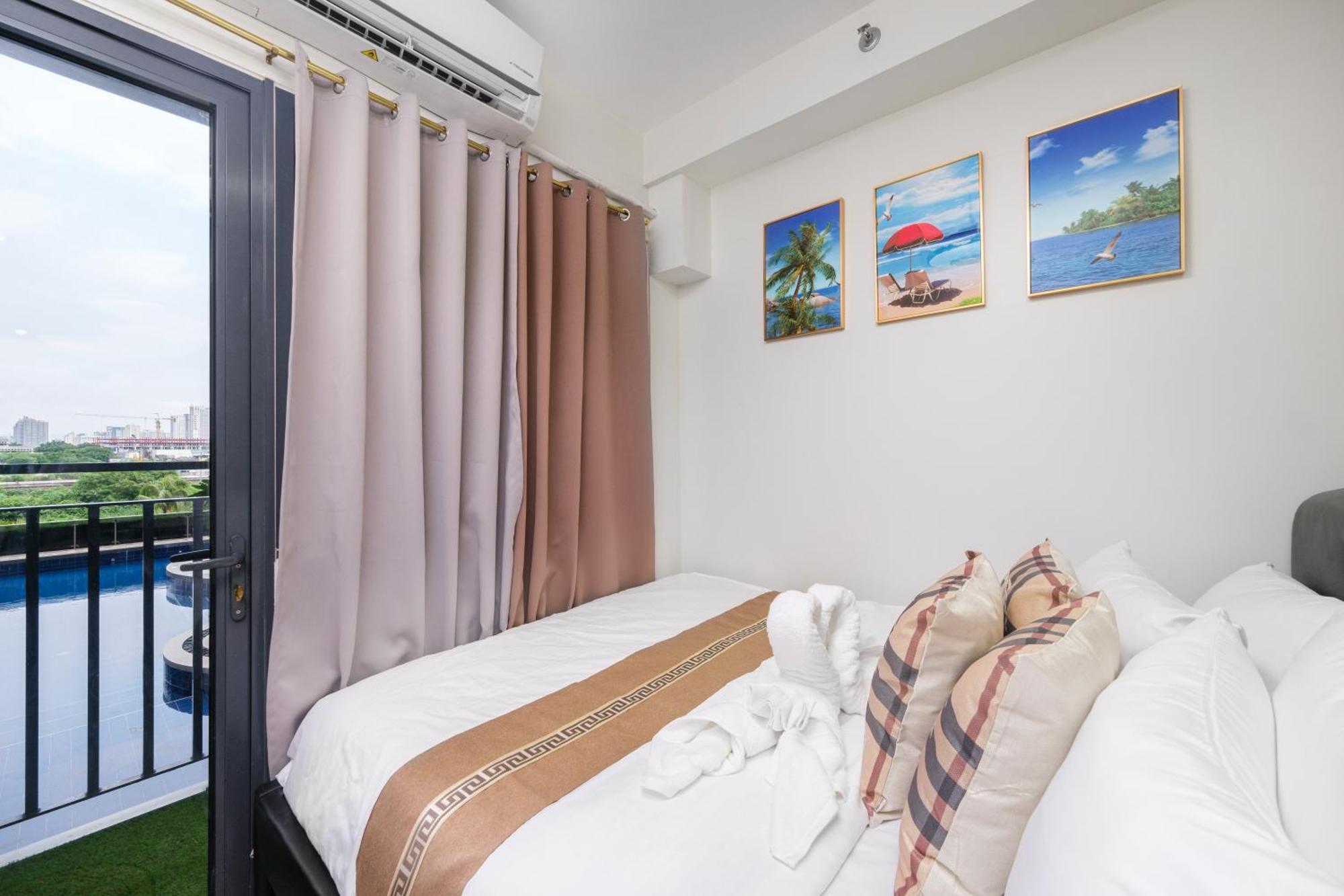 2 Side-By-Side P00L Front Condos, 6 Beds, 2 Cr, 2 Kitchen For 10 Guests At Moa Manila Bagian luar foto